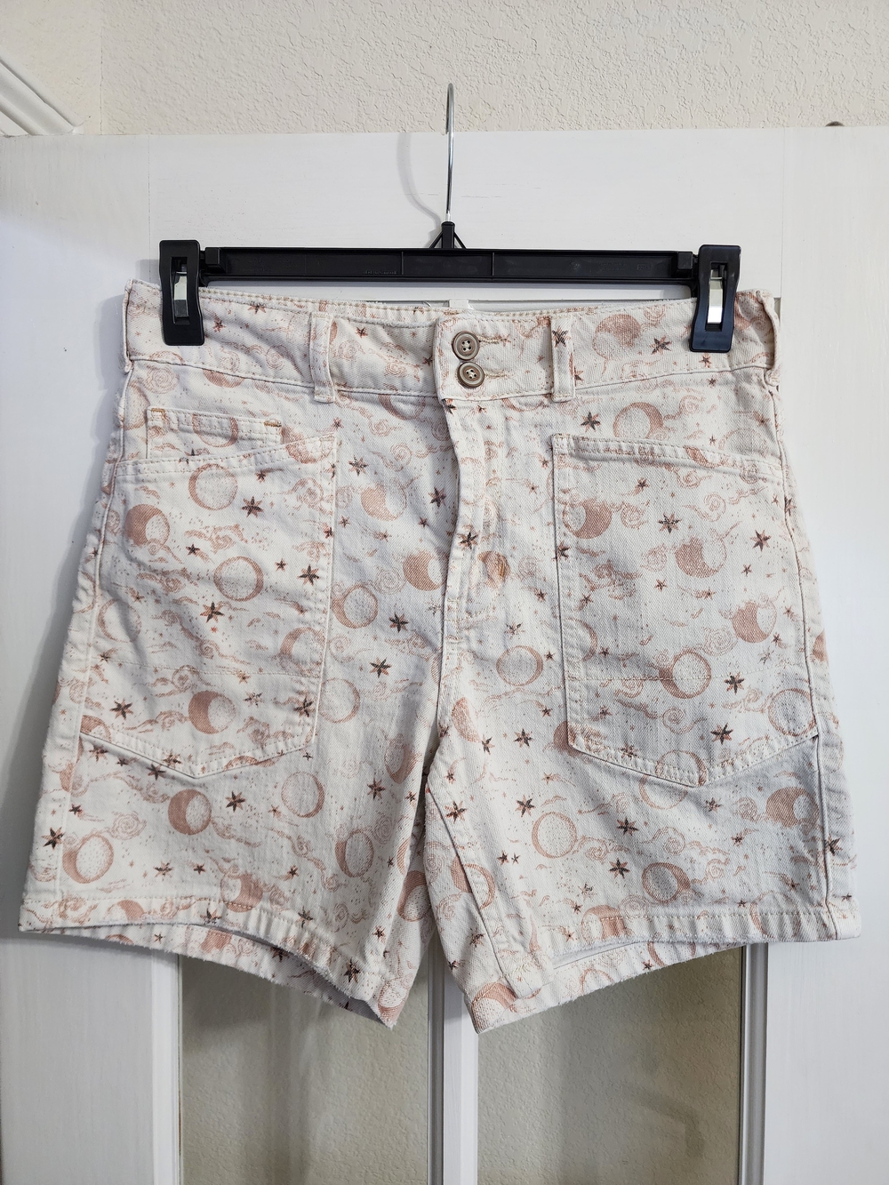 Anthropologie Cocorrina Celestial Moon Star Print Denim Shorts Size 28